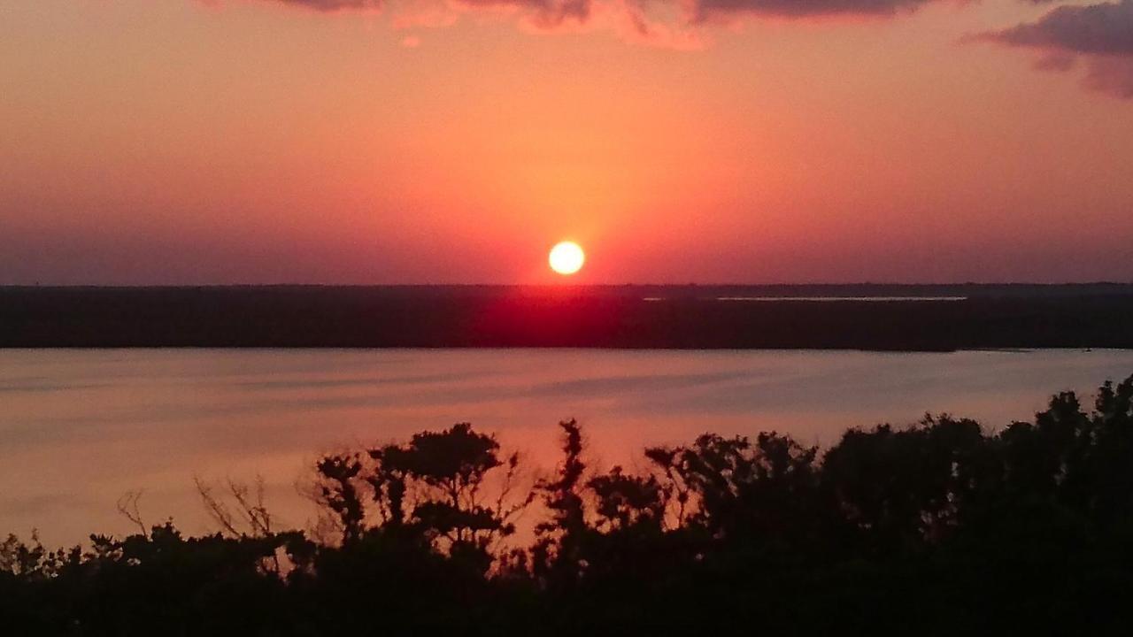 Brisas Sunset Apartment Канкун Екстериор снимка